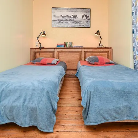 펜션 Stunning In W/ Wifi And 2 Bedrooms Brametot